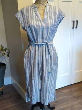 Jones New York Blue and White Striped Midi Dress